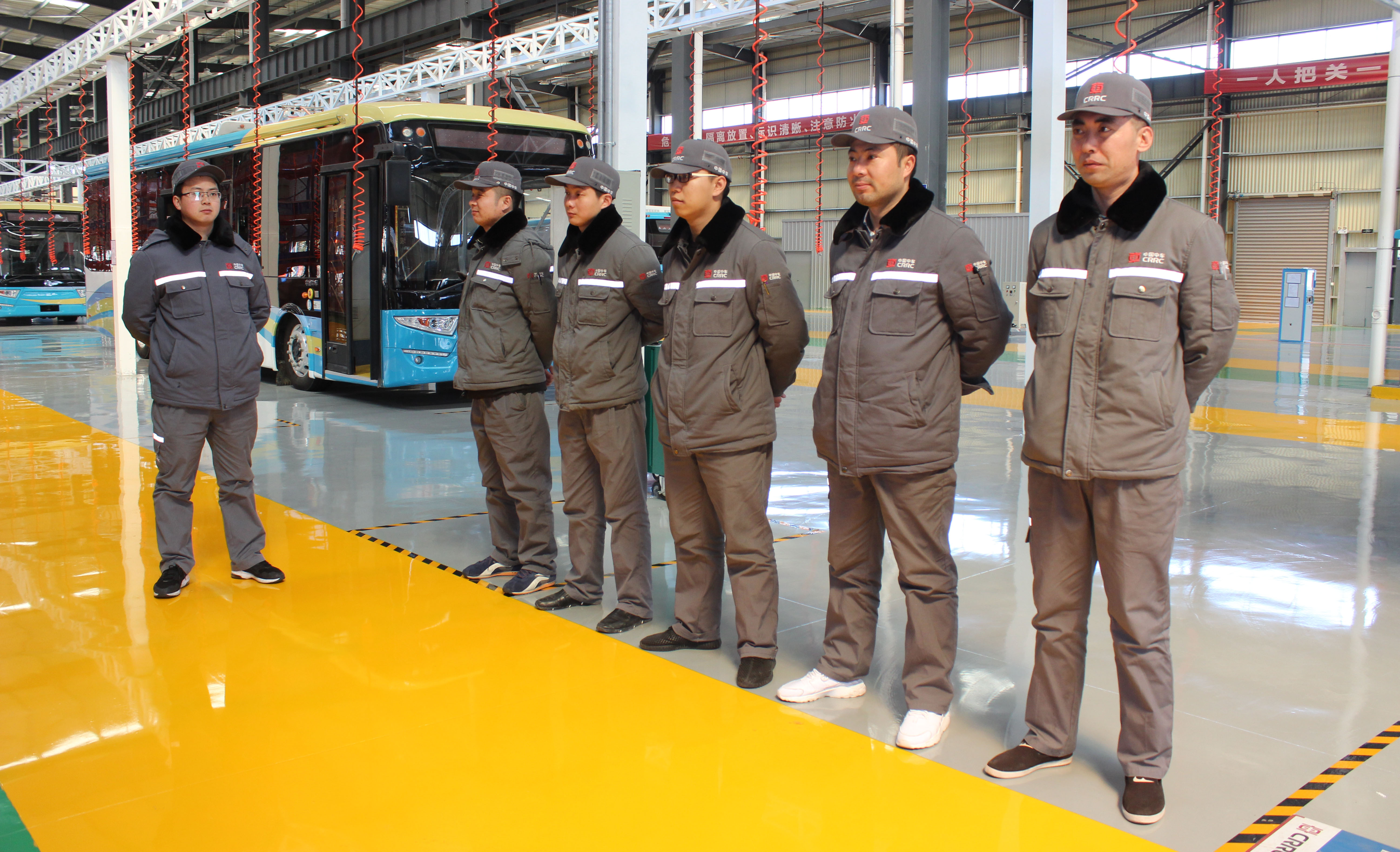 生產(chǎn)部同事工作風(fēng)采